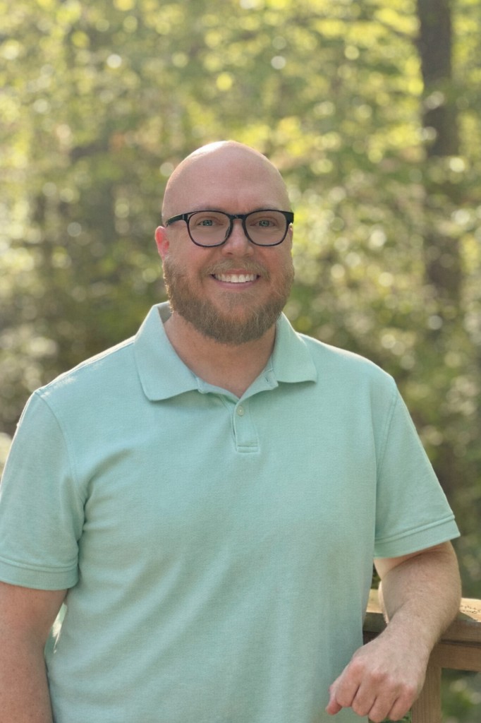Chris Hindes headshot